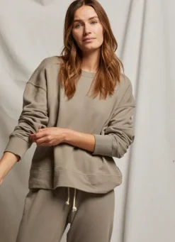 Tyler Pullover Sweatshirt