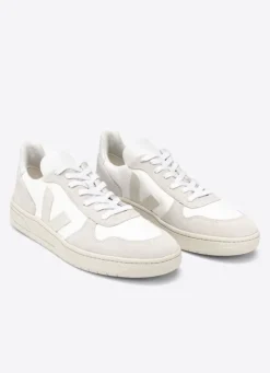 V-10 Sneaker