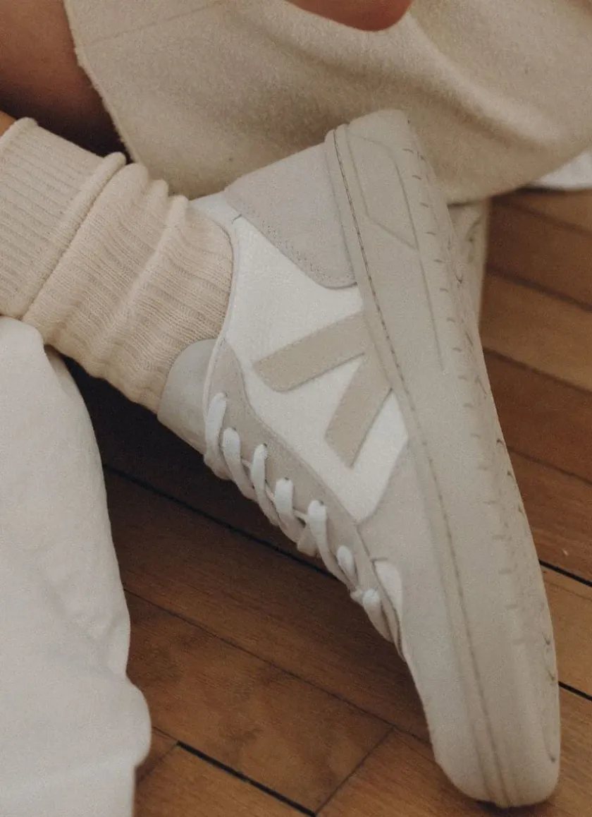 V-10 Sneaker