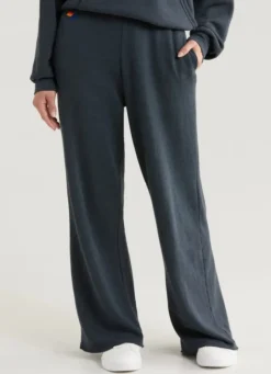Wide Leg Women’s Pocket Sweatpants